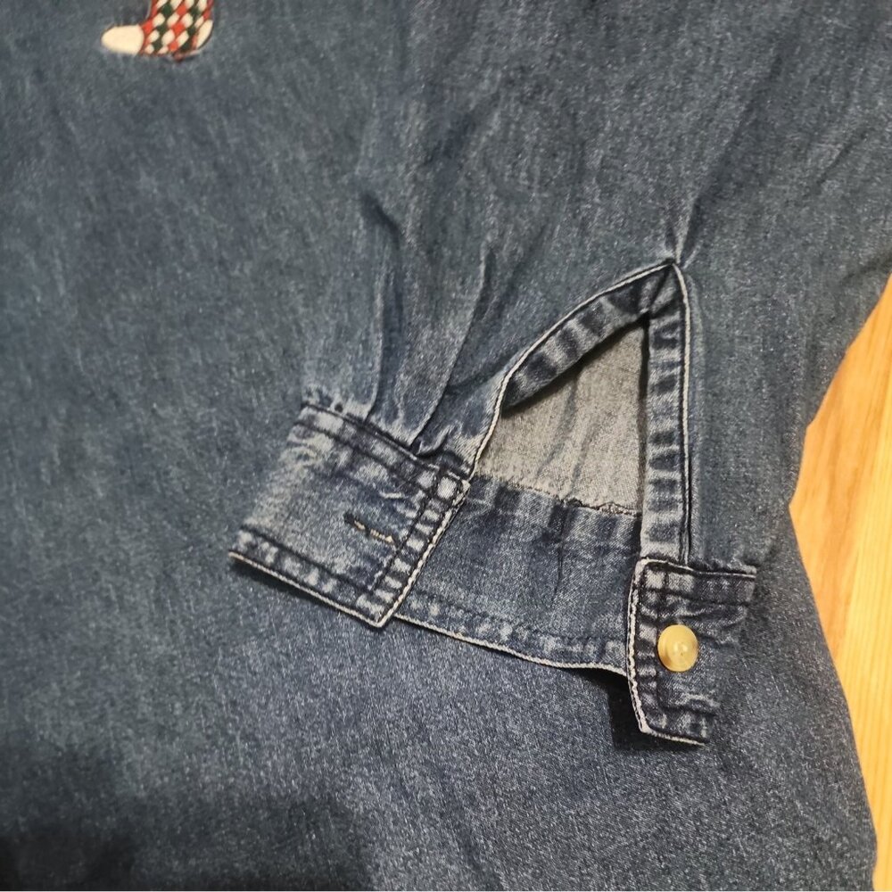 Vintage 90’s Solution Christmas Cat Embroidered Denim Shirt Womens med festive - Picture 7 of 13